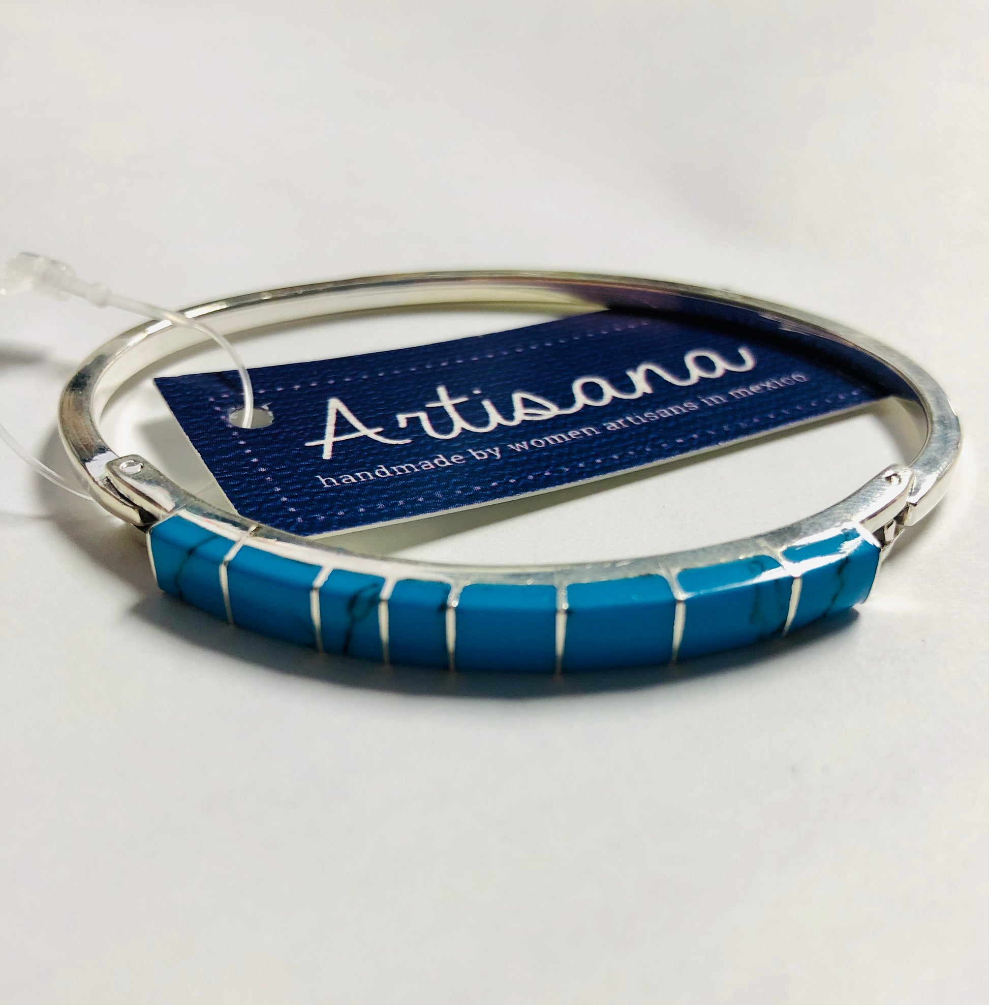 Artisana Clip Bracelet - CJ Gift Shoppe
