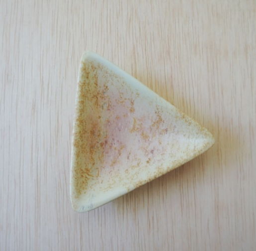 Natural Tiny Triangle Dish - CJ Gift Shoppe