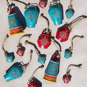 Red Henna Bell-Large - CJ Gift Shoppe